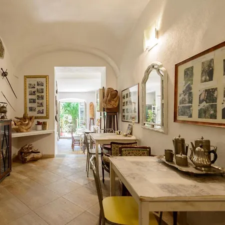 Couette-café Giardino Segreto Naples