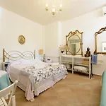 B&B Giardino Segreto - Via Foria 216 Ammezzato