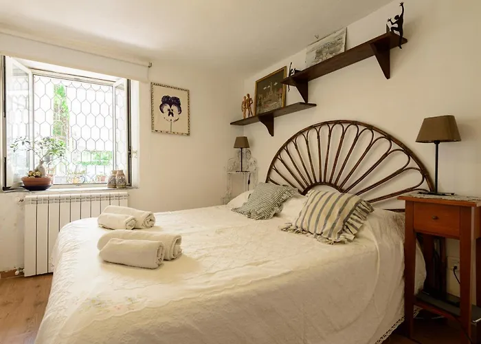 Giardino Segreto - Via Foria 216 Ammezzato Bed & Breakfast