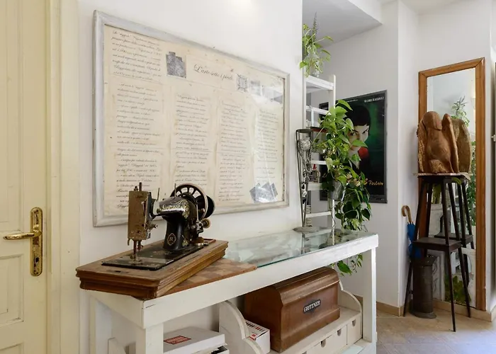 Giardino Segreto - Via Foria 216 Ammezzato Bed & Breakfast