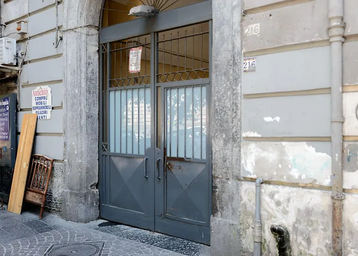 Giardino Segreto - Via Foria 216 Ammezzato 3*